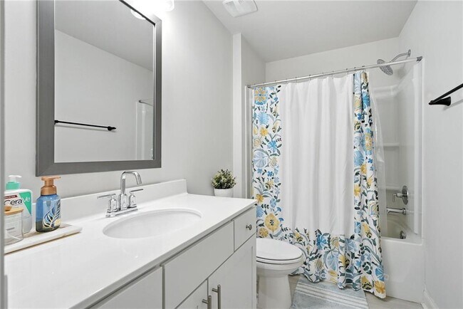 Building Photo - 3411 Swallowtail Ter