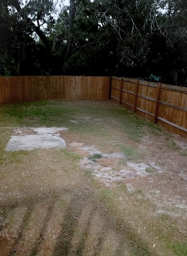 Building Photo - 5904 Sussex Dr