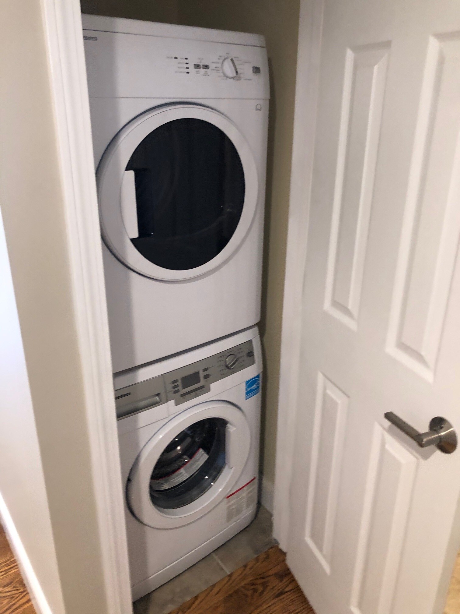 Building Photo - 1522 VFW Pkwy