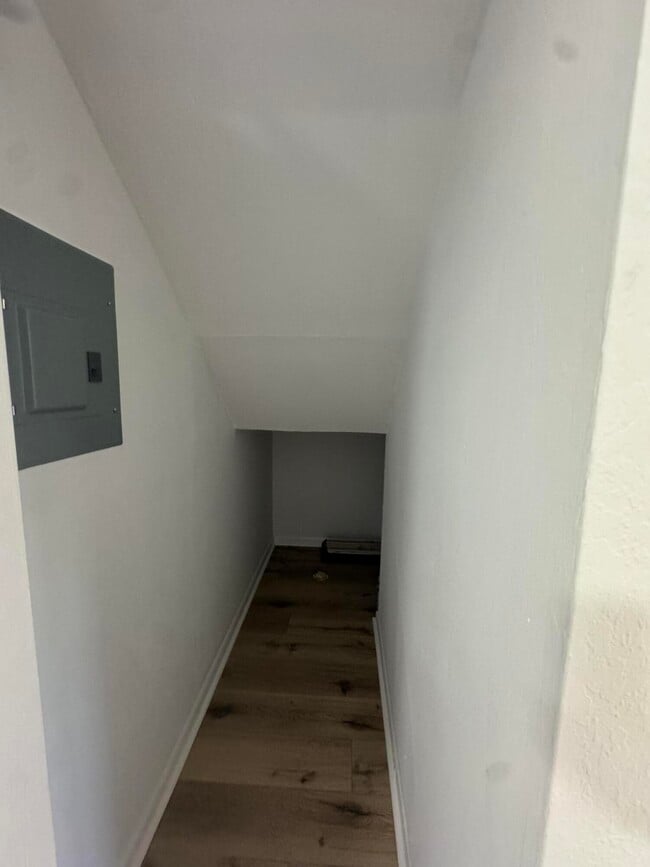 Building Photo - 172 Lake Arbor Dr