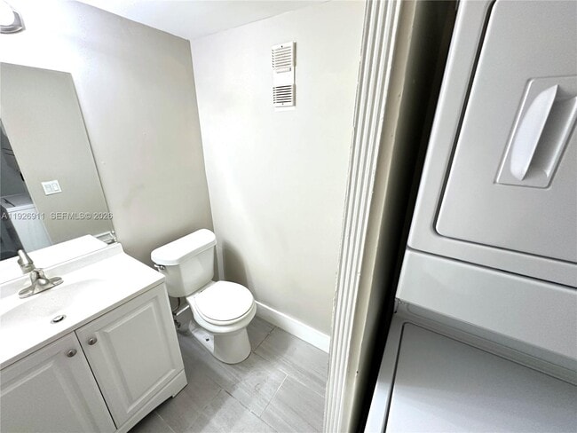 Building Photo - 250 NW 107th Ave