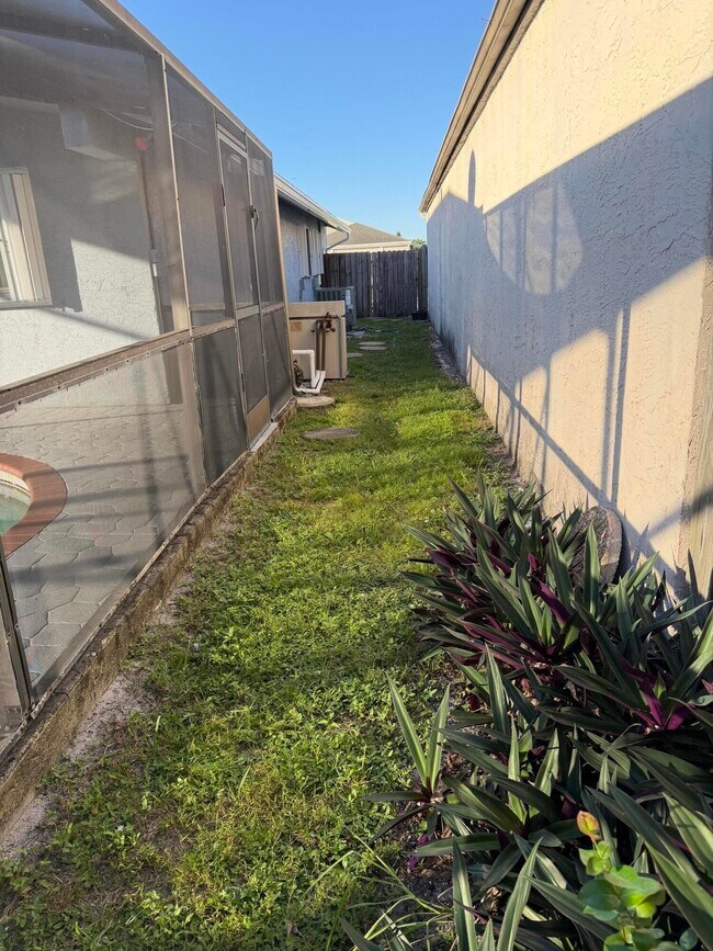 Building Photo - 11508 Clear Creek Pl