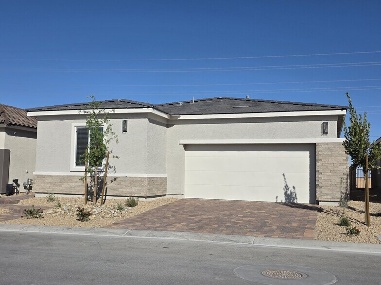 Building Photo - 10848 Corliss River Ave