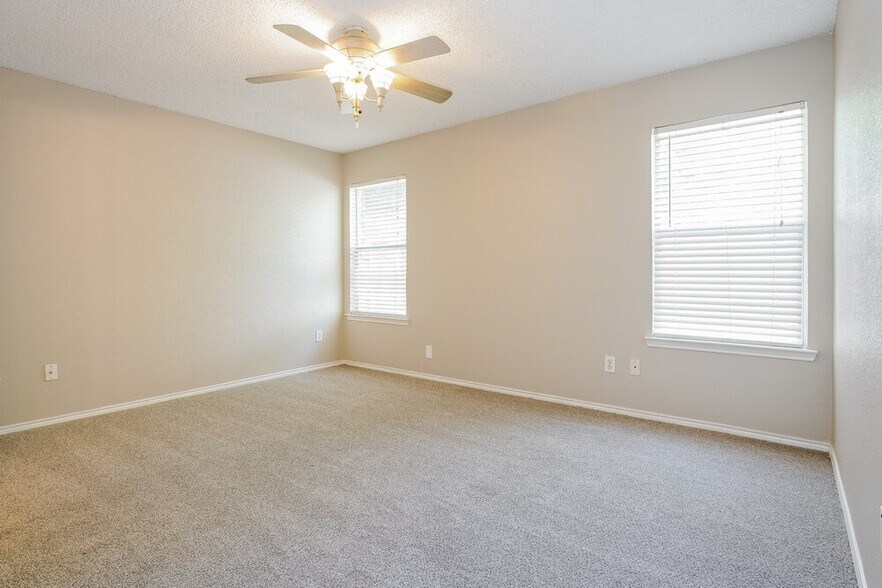 Building Photo - 10648 Towerwood Dr