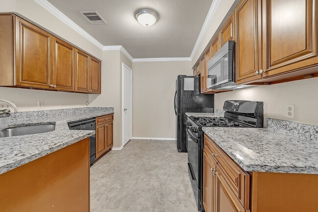 Building Photo - 13711 Letti Ln