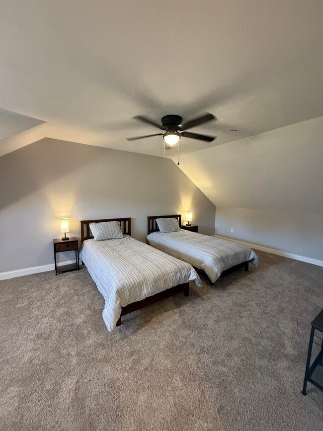 Building Photo - 114 Brook Hl