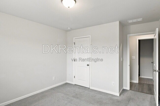 Building Photo - 2813 Aiden Ct