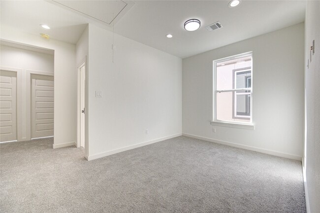 Building Photo - 2903 El Fenice Ln