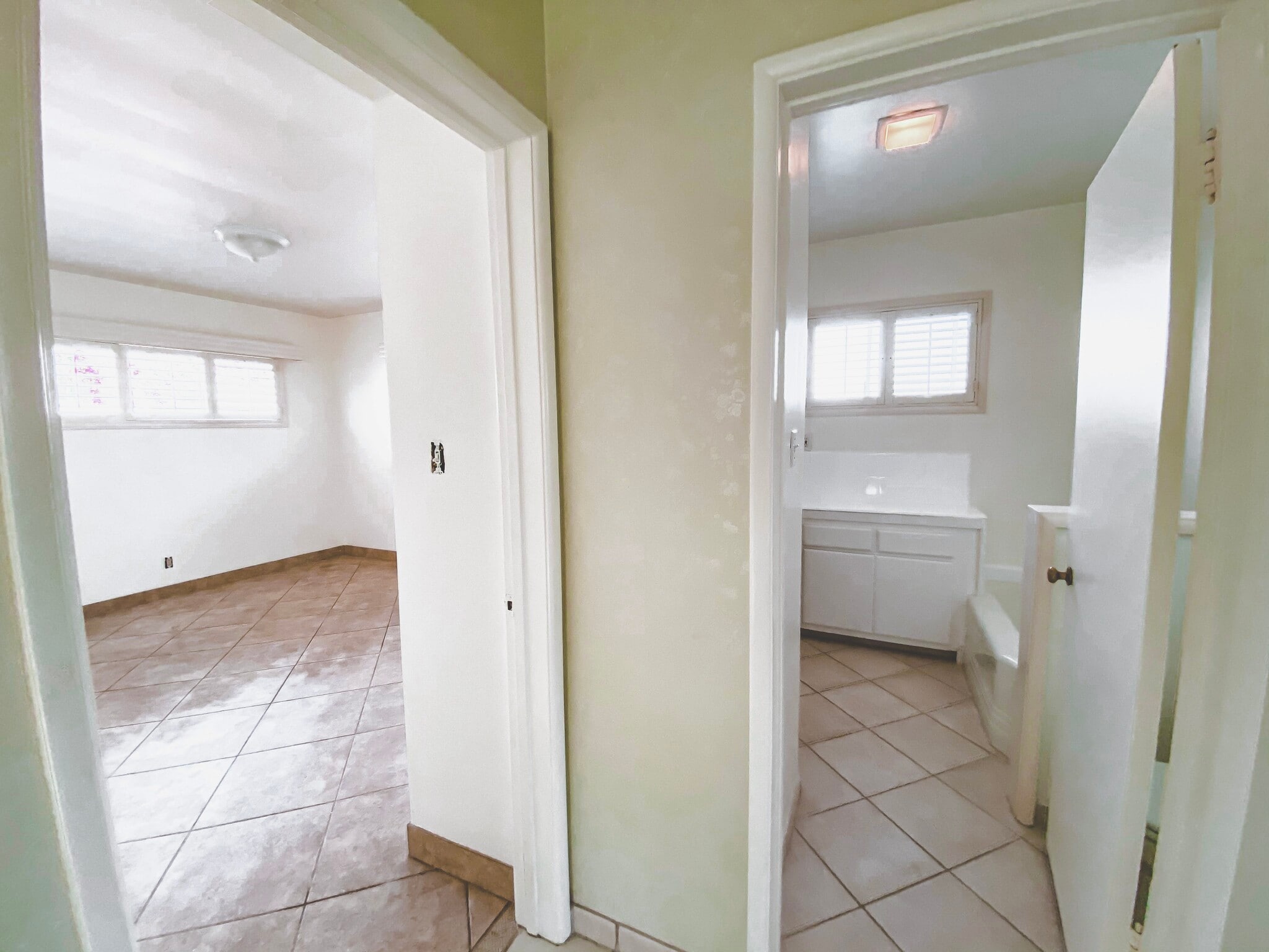 Building Photo - 7377 W 88th St