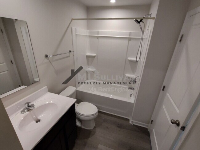 Building Photo - 4600 Black Drum Dr