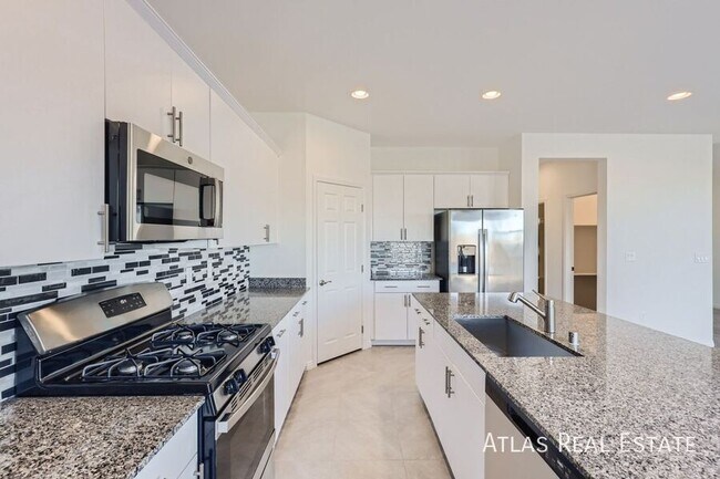 Building Photo - 4044 N Atoll Reefs St