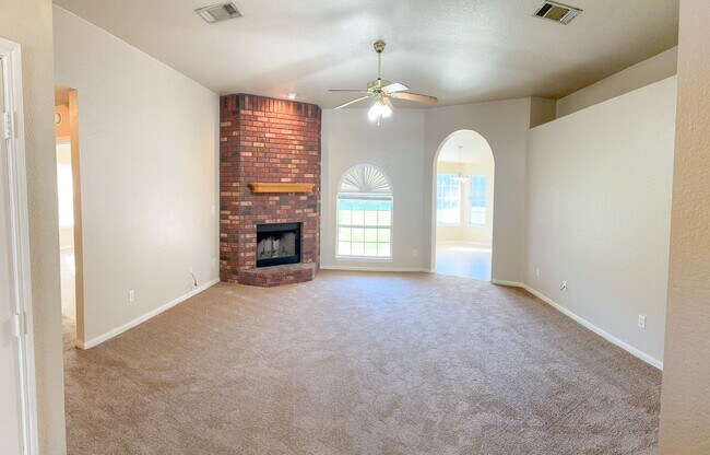 Building Photo - 4506 Mildred Ave