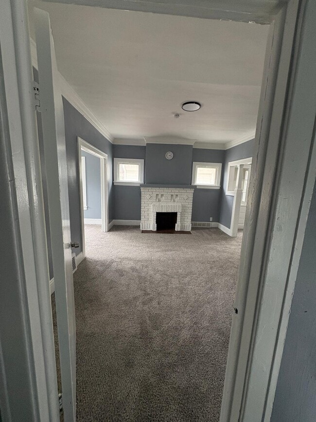 Building Photo - 3252 E 118