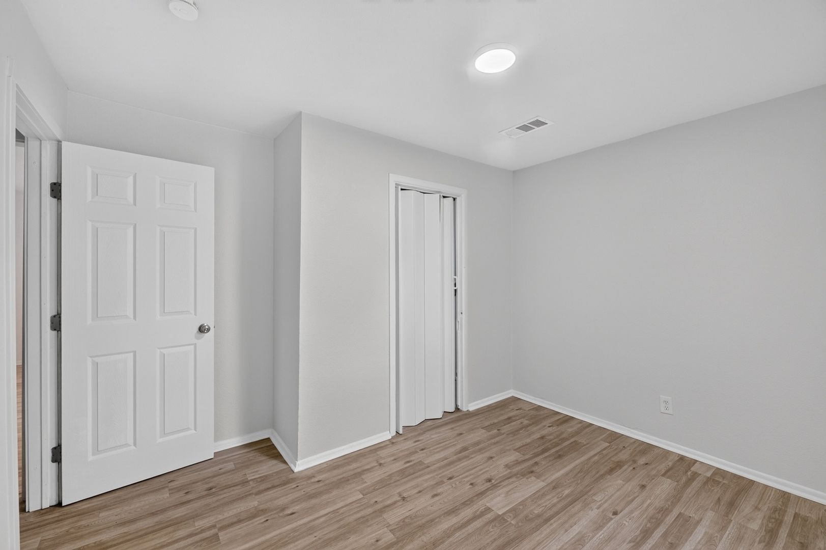 Building Photo - 2906 Christian Dr