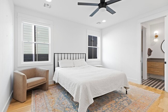 Building Photo - Luxury Rental in the Heart of the Rose District