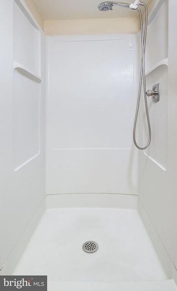 Building Photo - 5902 Mt Eagle Dr