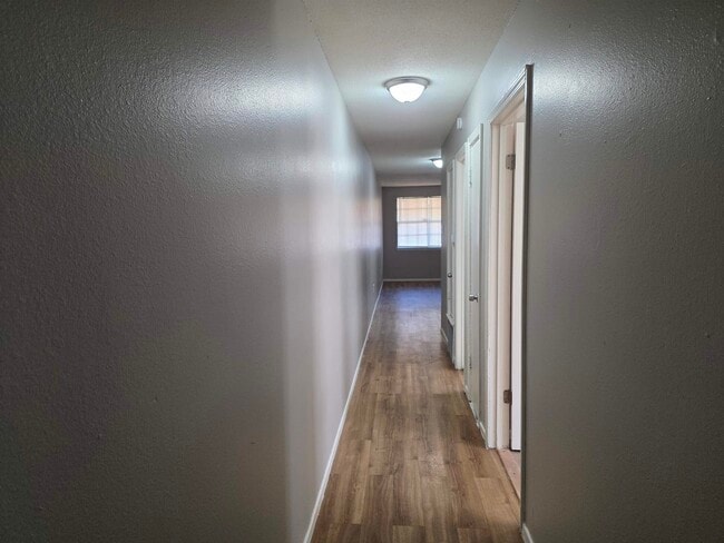 Building Photo - 3443 Rosamond Ave