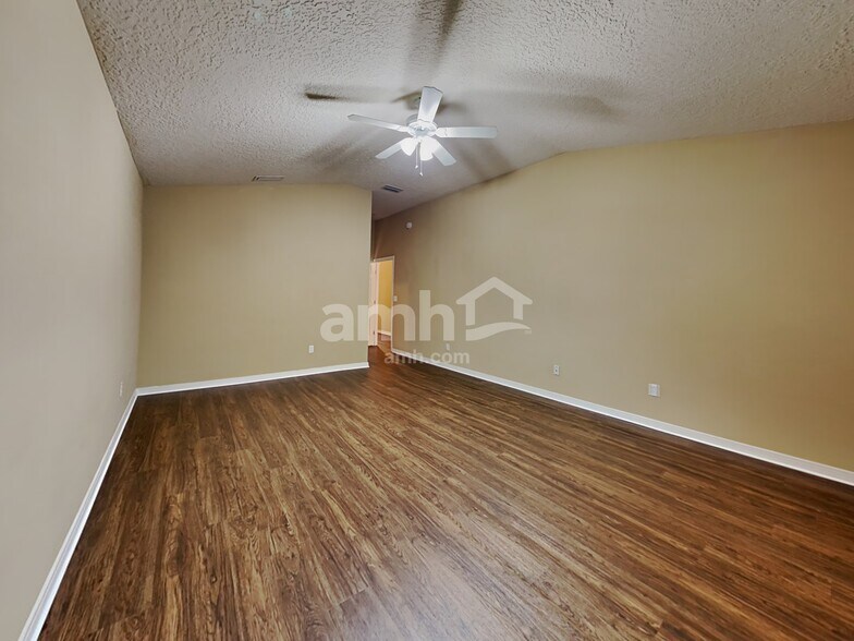 Building Photo - 2091 Cherokee Cove Trl