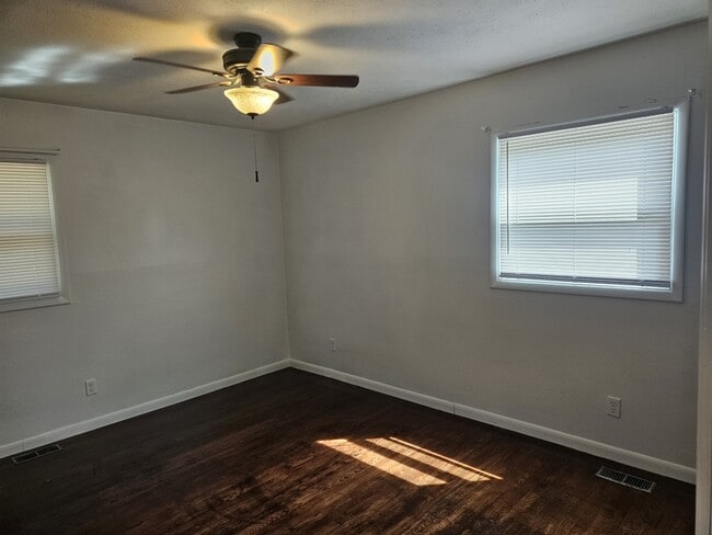 Building Photo - 619 Berwick Dr