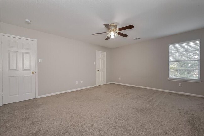 Building Photo - 21831 Manitou Falls Ln