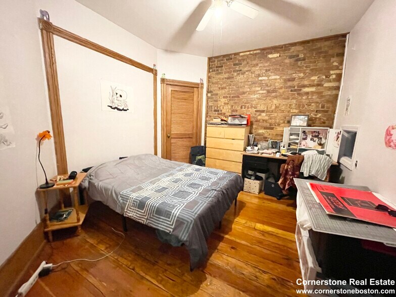 Building Photo - 616 Columbus Ave