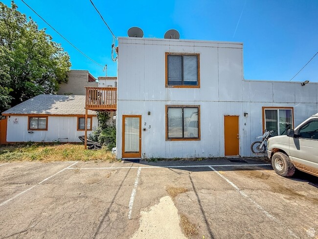 Primary Photo - 3674 S State St