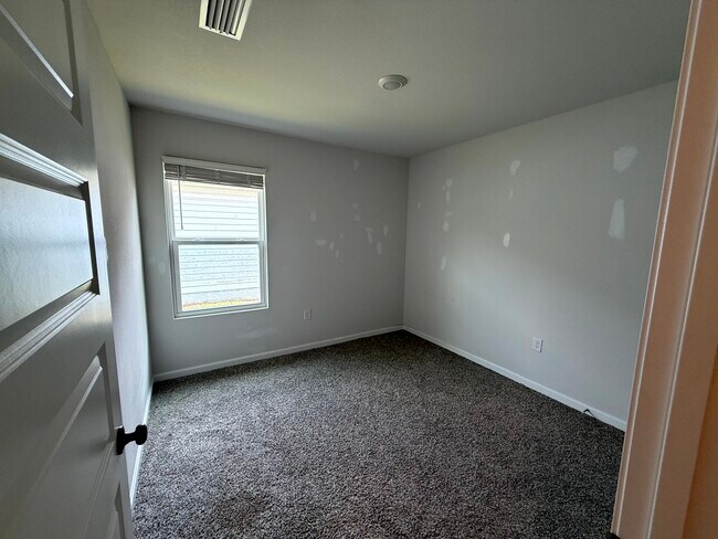 Building Photo - 1719 Paisleigh Dr