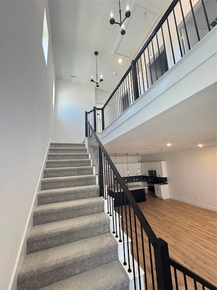 Building Photo - 1309 Eureka Spgs St