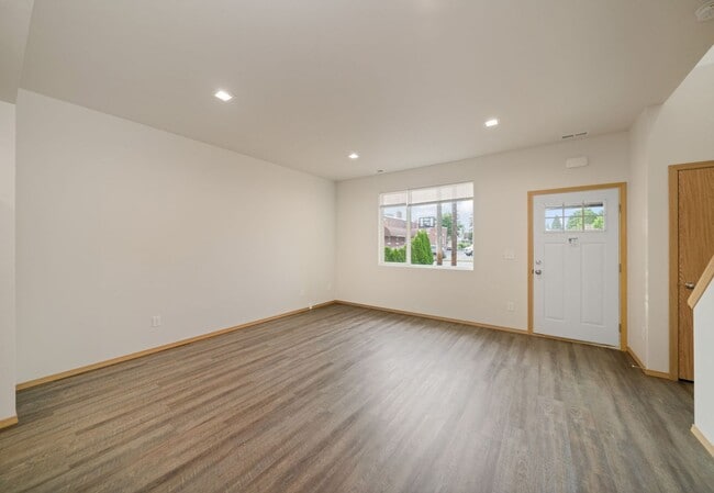 Building Photo - 1113 W Sinto Ave