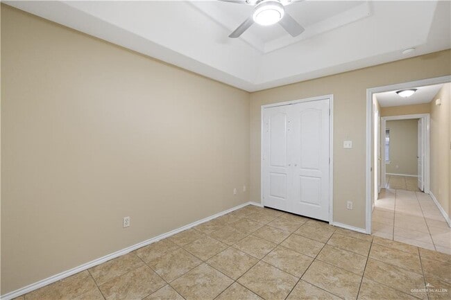 Building Photo - 38 Kiwi Ave