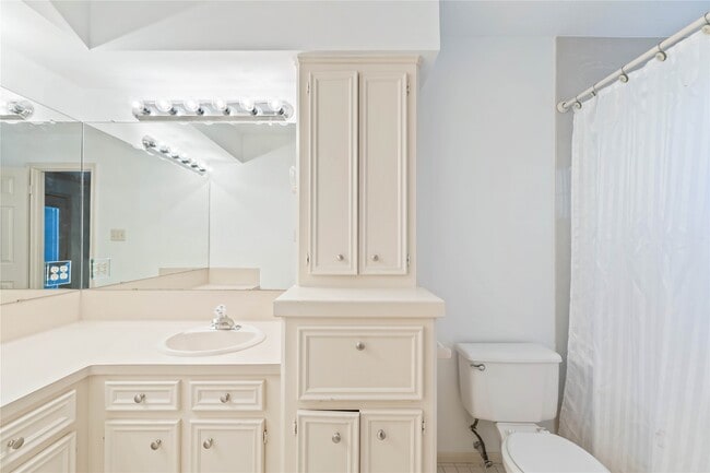 Building Photo - 86 Heathrow Ln