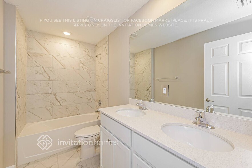 Building Photo - 759 Lomas St