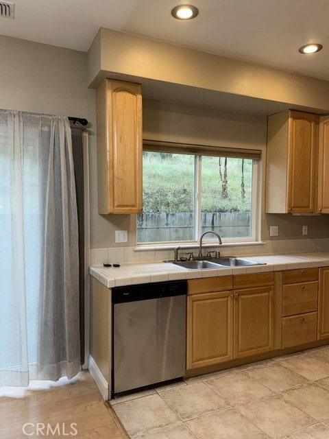 Building Photo - 10401 Point Lakeview Rd