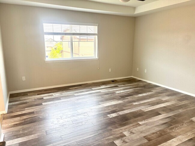 Building Photo - 25147 E Maple Ave