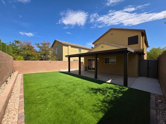 Building Photo - 10072 Pelham Park Ave