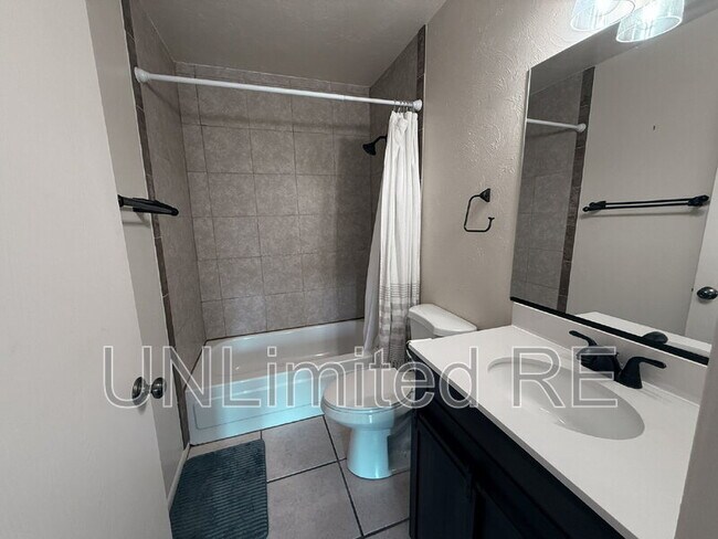 Building Photo - 4752 N Scout Way