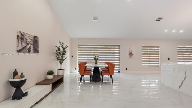 Building Photo - 7350 NW 54th Ct
