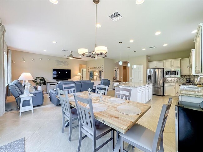 Building Photo - 11230 Sandhill Preserve Dr