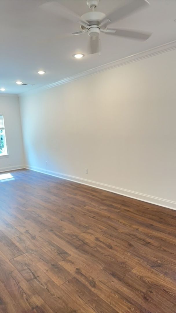 Building Photo - 507 Mdw Crst Cir
