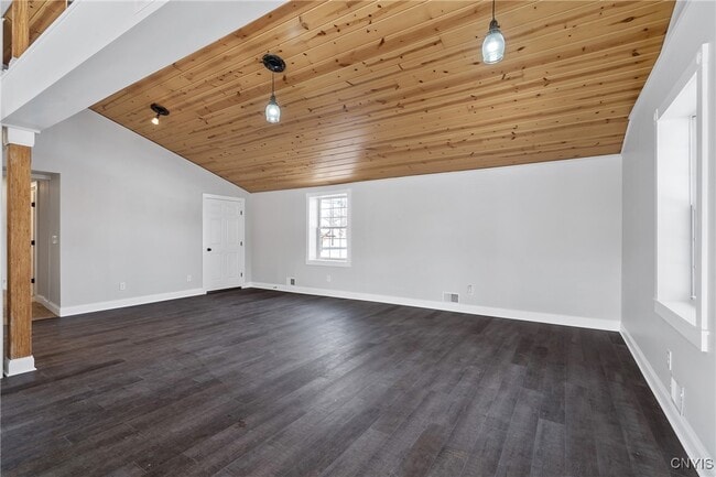 Building Photo - 201 Highbridge St