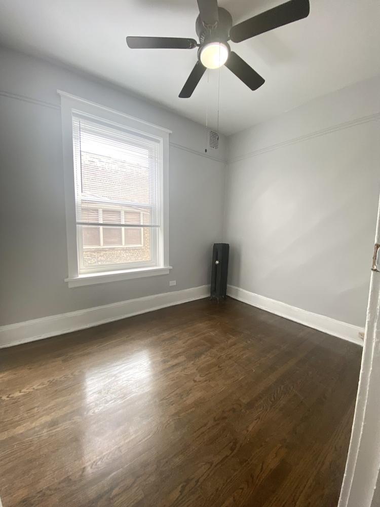 Building Photo - 1251 W Rosemont Ave