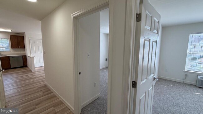 Building Photo - 70 SEQUOIA