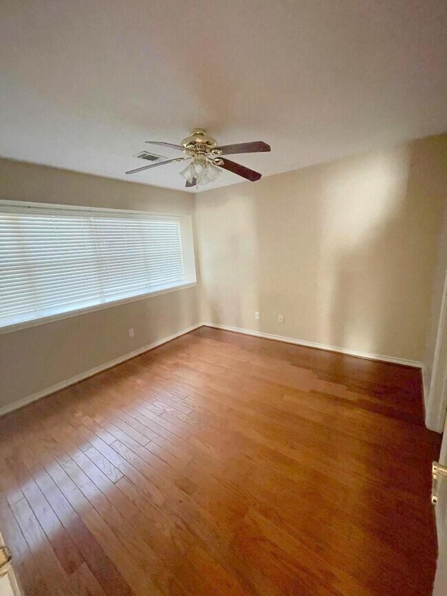 Building Photo - 16131 Golden Sands Dr