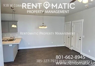 Building Photo - 938 W Coral Charm Wy