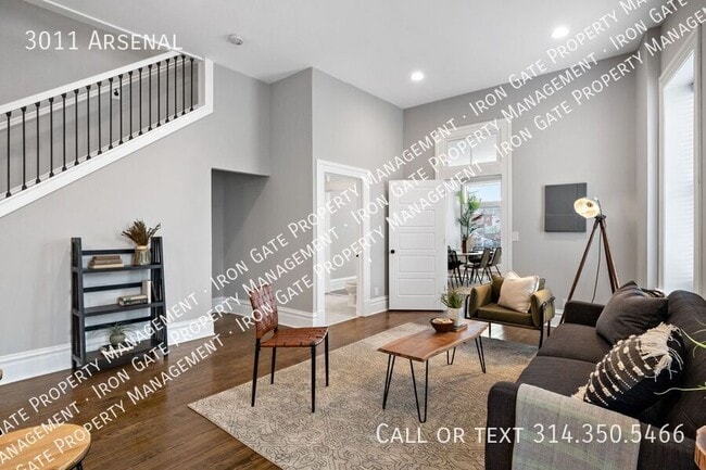Building Photo - 3011 Arsenal-