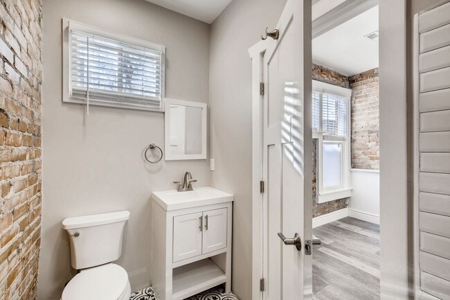 Building Photo - Completely Remodeled Historic Boulder Home...