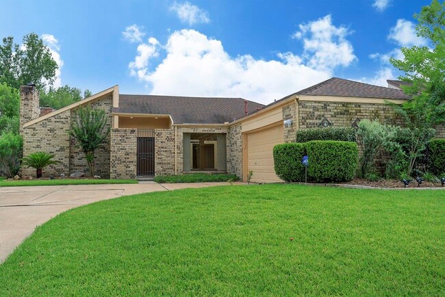 Building Photo - 13819 Starhill Ct
