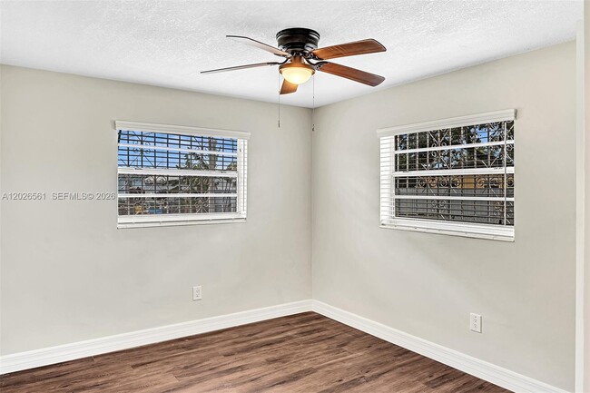 Building Photo - 20622 NW 23rd Ct