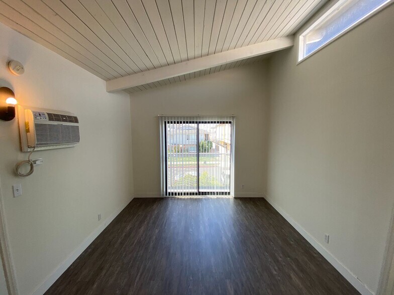 Building Photo - 3538 Keystone Av