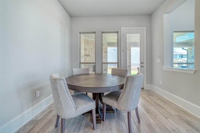 Building Photo - 19500 Summit Glory Trl